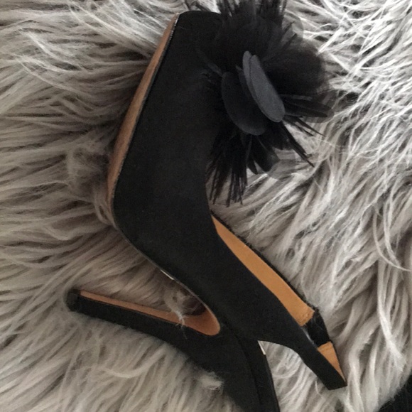 Beautiful, Dressy, Black Pumps - Picture 2 of 5